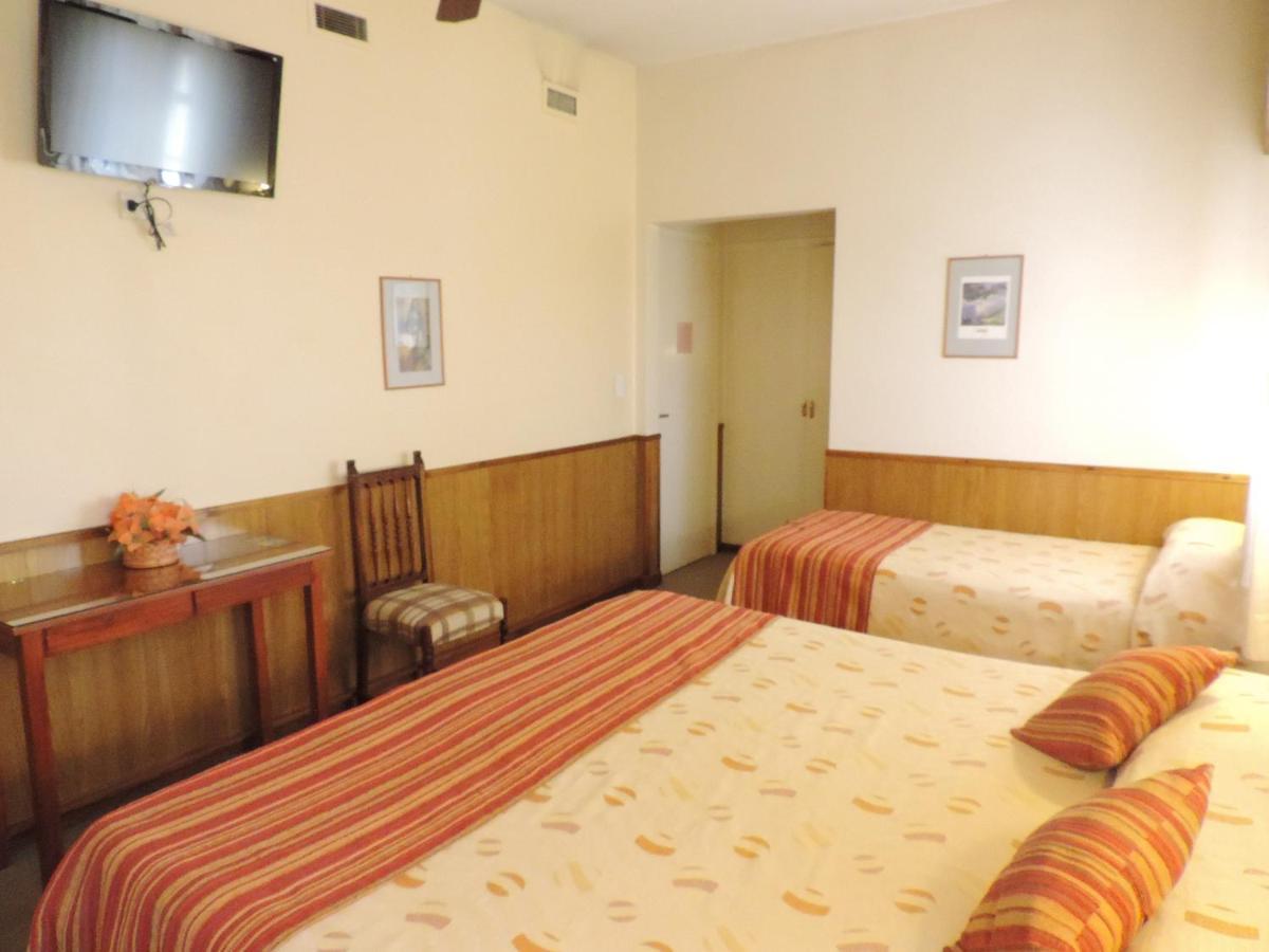 Hotel Galicia Trelew Zewnętrze zdjęcie
