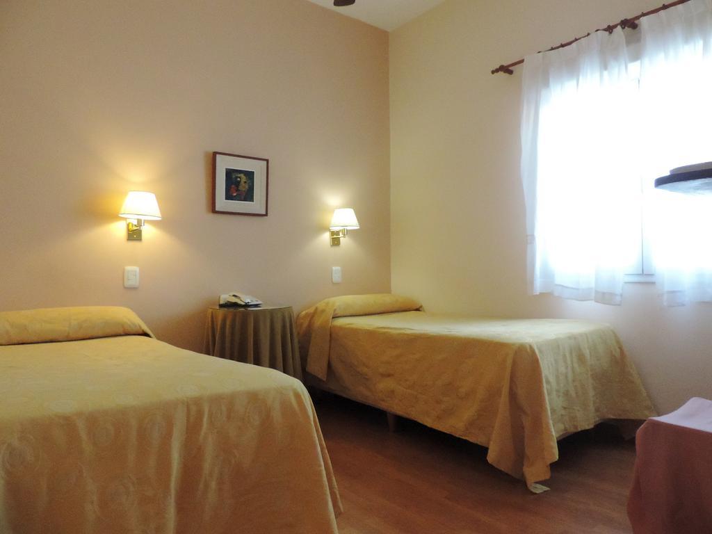 Hotel Galicia Trelew Pokój zdjęcie