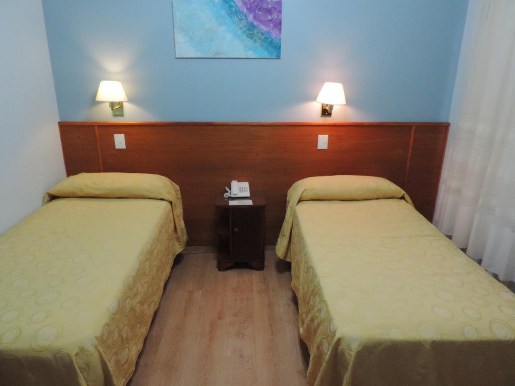 Hotel Galicia Trelew Pokój zdjęcie